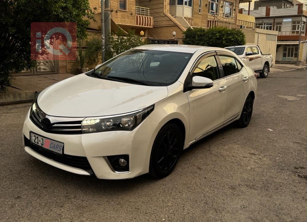 تۆیۆتا کۆرۆلا